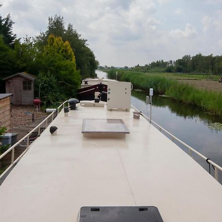 Houseboat פינקפיין מראה חיצוני תמונה
