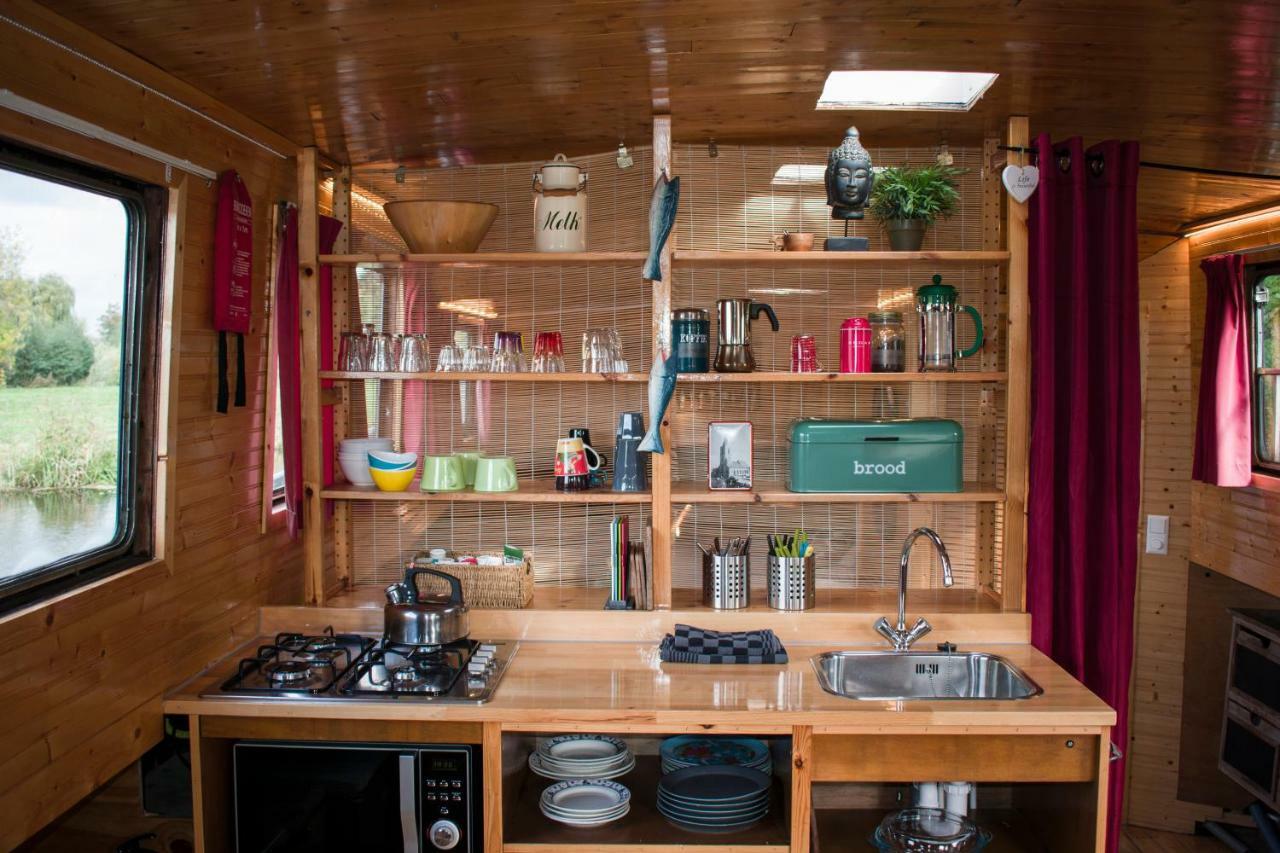 Houseboat פינקפיין מראה חיצוני תמונה