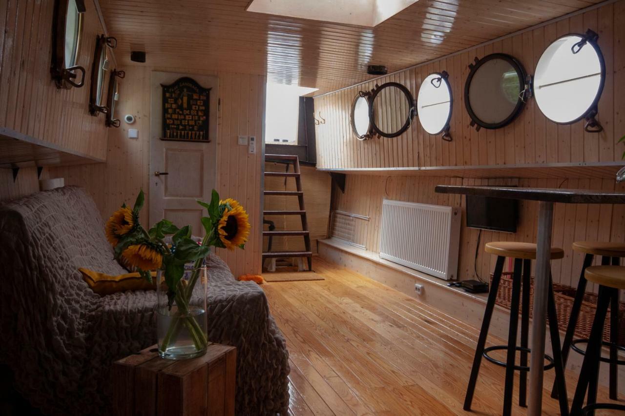 Houseboat פינקפיין מראה חיצוני תמונה